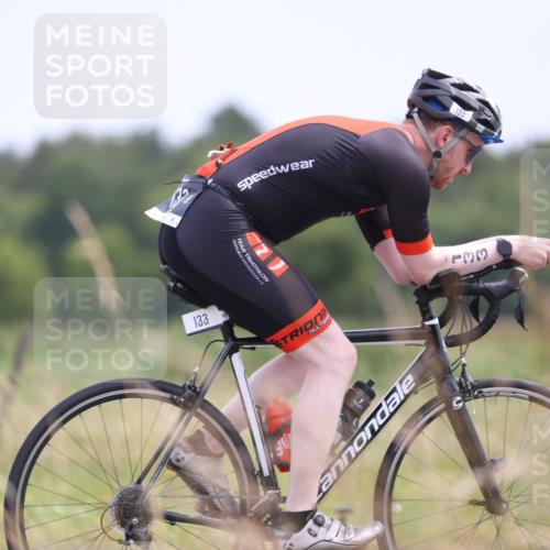 22.06.2025 - Viking Triathlon Yannick Fuchs http://msf.ph/oto/8090024 22.06.2025 13:22:01 Radfahren 133 meine-sportfotos.de