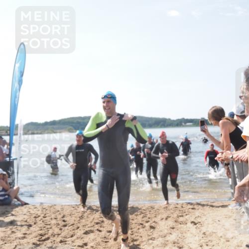 22.06.2025 - Viking Triathlon MichiJ http://msf.ph/oto/8090034 22.06.2025 10:37:44 Schwimmen 141, 163, 177, 187, 245, 396, 411, 433, 506, 614, 619, 639, 645 meine-sportfotos.de