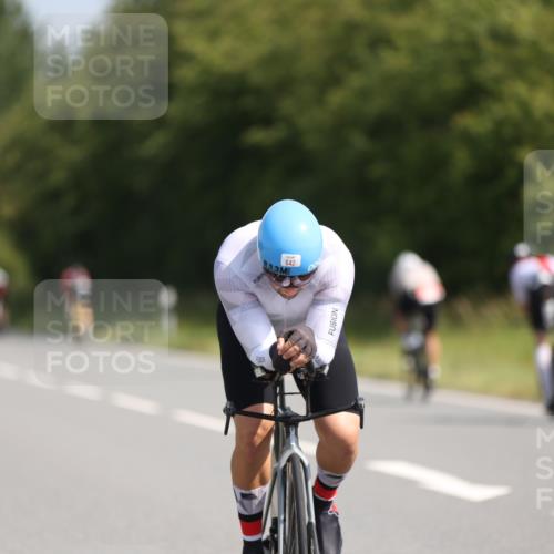 22.06.2025 - Viking Triathlon Yannick Fuchs http://msf.ph/oto/8090086 22.06.2025 11:06:22 Radfahren 78, 89, 110, 153, 361, 376, 427, 642 meine-sportfotos.de