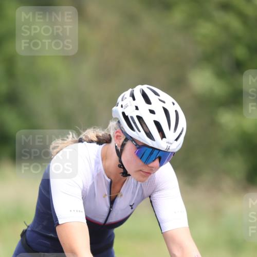 22.06.2025 - Viking Triathlon Yannick Fuchs http://msf.ph/oto/8090093 22.06.2025 13:22:31 Radfahren 18, 268 meine-sportfotos.de