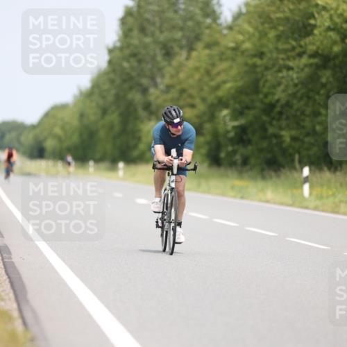 22.06.2025 - Viking Triathlon Yannick Fuchs http://msf.ph/oto/8090118 22.06.2025 13:22:59 Radfahren 168, 213 meine-sportfotos.de