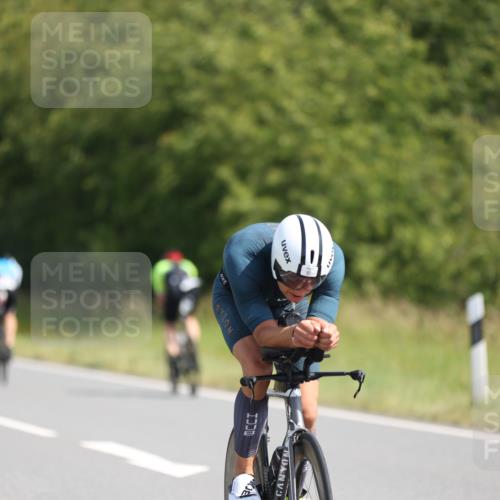 22.06.2025 - Viking Triathlon Yannick Fuchs http://msf.ph/oto/8090215 22.06.2025 11:06:43 Radfahren 10, 41, 54, 81, 181, 194, 275, 505, 538, 624, 625 meine-sportfotos.de