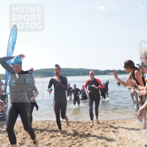 22.06.2025 - Viking Triathlon MichiJ http://msf.ph/oto/8090237 22.06.2025 10:37:48 Schwimmen 146, 163, 177, 245, 335, 396, 411, 433, 506, 614, 619, 645 meine-sportfotos.de