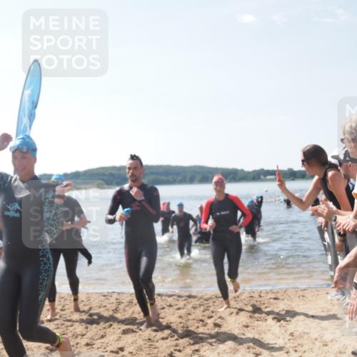 22.06.2025 - Viking Triathlon MichiJ http://msf.ph/oto/8090247 22.06.2025 10:37:48 Schwimmen 146, 163, 177, 245, 335, 396, 411, 433, 506, 614, 619, 645 meine-sportfotos.de