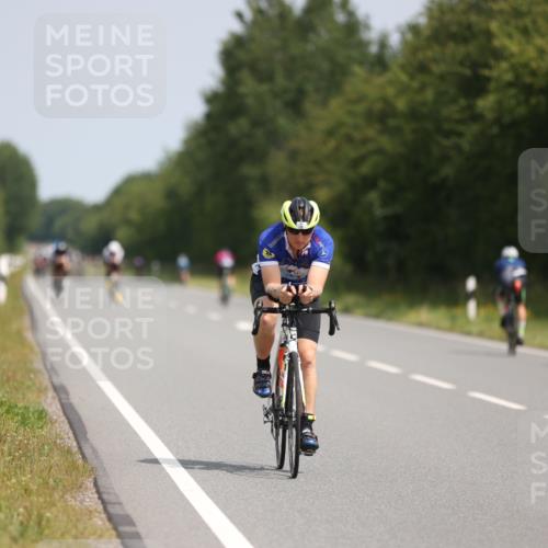 22.06.2025 - Viking Triathlon Yannick Fuchs http://msf.ph/oto/8090281 22.06.2025 11:51:14 Radfahren 99, 236, 241, 310, 324, 651 meine-sportfotos.de