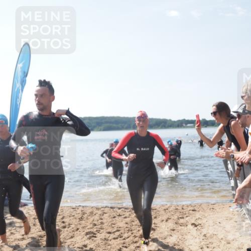 22.06.2025 - Viking Triathlon MichiJ http://msf.ph/oto/8090289 22.06.2025 10:37:49 Schwimmen 146, 177, 245, 335, 396, 411, 433, 506, 614, 619, 645 meine-sportfotos.de