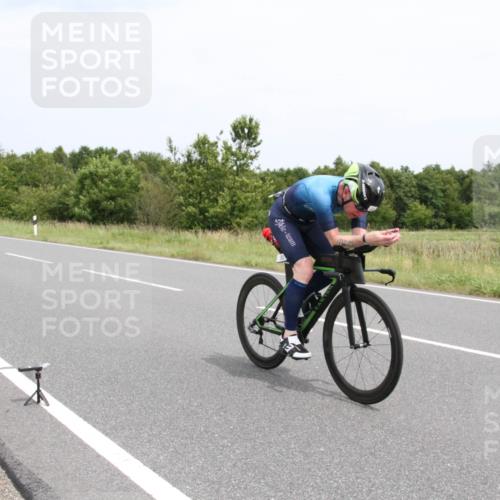 22.06.2025 - Viking Triathlon Yannick Fuchs http://msf.ph/oto/8090320 22.06.2025 13:25:12 Radfahren 24, 363 meine-sportfotos.de