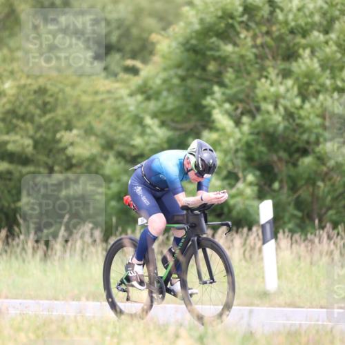 22.06.2025 - Viking Triathlon Yannick Fuchs http://msf.ph/oto/8090365 22.06.2025 13:25:10 Radfahren 24, 363 meine-sportfotos.de