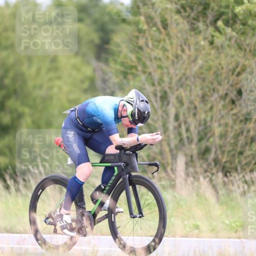 22.06.2025 - Viking Triathlon Yannick Fuchs http://msf.ph/oto/8090378 22.06.2025 13:25:11 Radfahren 24, 363 meine-sportfotos.de