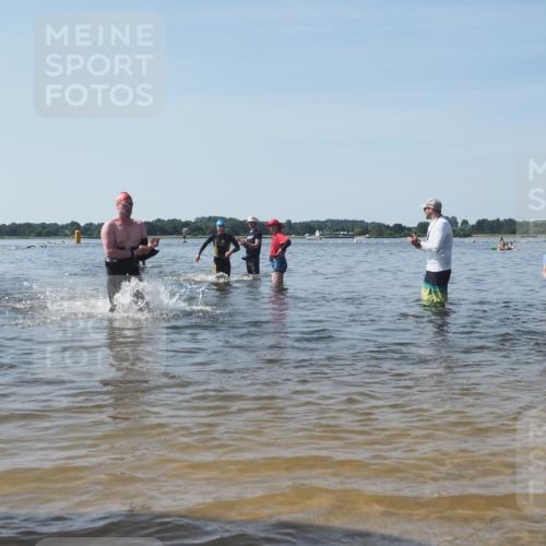 22.06.2025 - Viking Triathlon KatJ http://msf.ph/oto/8090385 22.06.2025 10:26:13 Schwimmen 9, 526, 617 meine-sportfotos.de