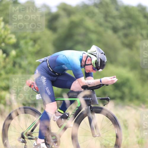 22.06.2025 - Viking Triathlon Yannick Fuchs http://msf.ph/oto/8090405 22.06.2025 13:25:11 Radfahren 24, 363 meine-sportfotos.de