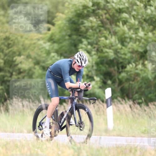 22.06.2025 - Viking Triathlon Yannick Fuchs http://msf.ph/oto/8090435 22.06.2025 13:25:13 Radfahren 16, 24, 363 meine-sportfotos.de