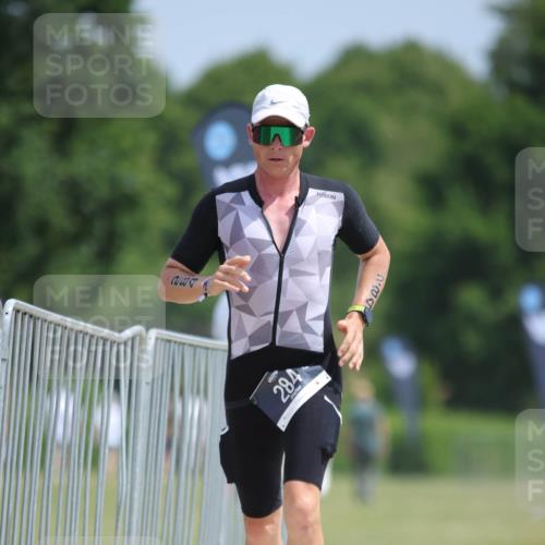 22.06.2025 - Viking Triathlon H.Heesch http://msf.ph/oto/8090440 22.06.2025 13:00:16 Laufen 284 meine-sportfotos.de