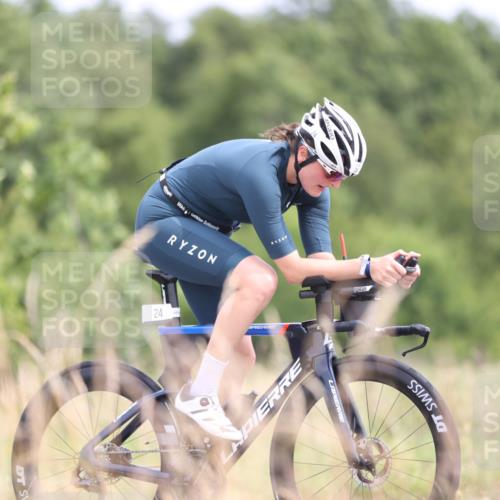 22.06.2025 - Viking Triathlon Yannick Fuchs http://msf.ph/oto/8090471 22.06.2025 13:25:14 Radfahren 16, 24, 363 meine-sportfotos.de