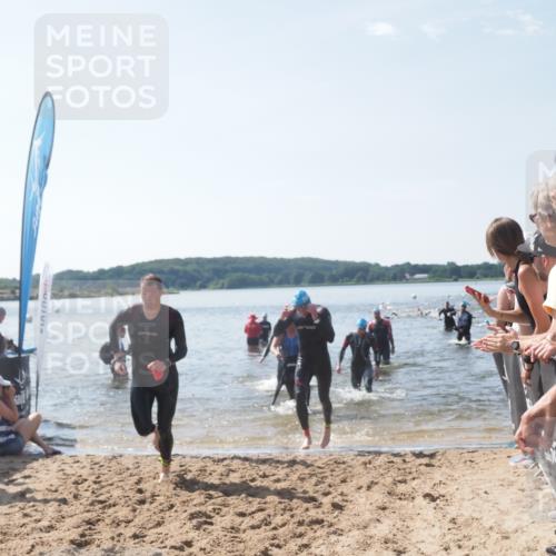 22.06.2025 - Viking Triathlon MichiJ http://msf.ph/oto/8090485 22.06.2025 10:37:53 Schwimmen 146, 335, 396, 411, 433, 506, 619, 645 meine-sportfotos.de