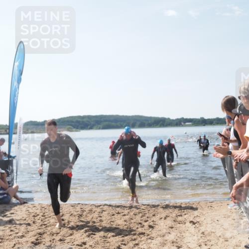 22.06.2025 - Viking Triathlon MichiJ http://msf.ph/oto/8090498 22.06.2025 10:37:53 Schwimmen 146, 335, 396, 411, 433, 506, 619, 645 meine-sportfotos.de