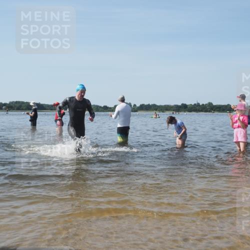 22.06.2025 - Viking Triathlon KatJ http://msf.ph/oto/8090543 22.06.2025 10:26:22 Schwimmen 9, 526 meine-sportfotos.de