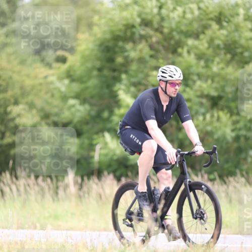 22.06.2025 - Viking Triathlon Yannick Fuchs http://msf.ph/oto/8090557 22.06.2025 13:25:24 Radfahren 16, 51, 121, 123, 346, 481 meine-sportfotos.de