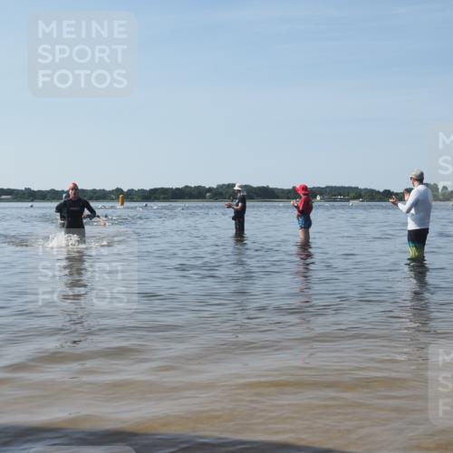 22.06.2025 - Viking Triathlon KatJ http://msf.ph/oto/8090581 22.06.2025 10:26:50 Schwimmen 288, 610, 661 meine-sportfotos.de