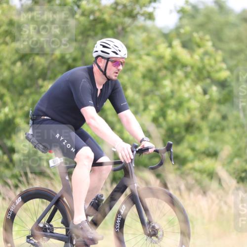 22.06.2025 - Viking Triathlon Yannick Fuchs http://msf.ph/oto/8090591 22.06.2025 13:25:25 Radfahren 16, 51, 121, 123, 346, 481 meine-sportfotos.de