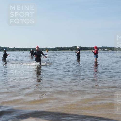 22.06.2025 - Viking Triathlon KatJ http://msf.ph/oto/8090597 22.06.2025 10:26:51 Schwimmen 145, 288, 610, 661 meine-sportfotos.de