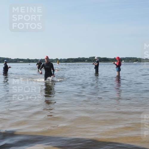 22.06.2025 - Viking Triathlon KatJ http://msf.ph/oto/8090606 22.06.2025 10:26:52 Schwimmen 145, 288, 610, 661 meine-sportfotos.de