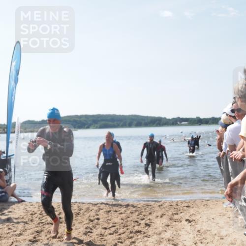 22.06.2025 - Viking Triathlon MichiJ http://msf.ph/oto/8090620 22.06.2025 10:37:55 Schwimmen 146, 179, 335, 396, 411, 433, 619, 645 meine-sportfotos.de