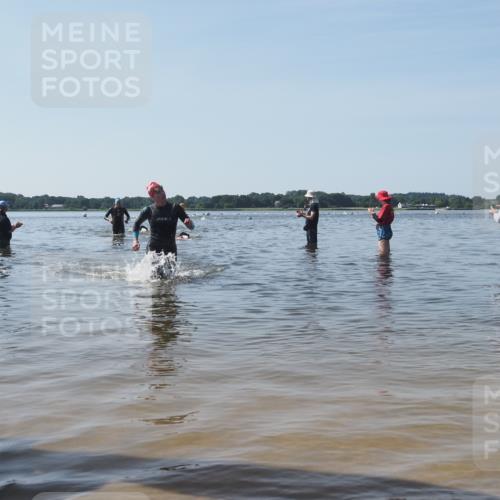 22.06.2025 - Viking Triathlon KatJ http://msf.ph/oto/8090625 22.06.2025 10:26:52 Schwimmen 145, 288, 610, 661 meine-sportfotos.de