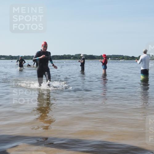 22.06.2025 - Viking Triathlon KatJ http://msf.ph/oto/8090646 22.06.2025 10:26:54 Schwimmen 52, 145, 288, 610, 623, 661 meine-sportfotos.de