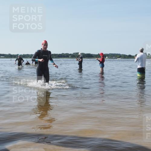 22.06.2025 - Viking Triathlon KatJ http://msf.ph/oto/8090656 22.06.2025 10:26:54 Schwimmen 52, 145, 288, 610, 623, 661 meine-sportfotos.de