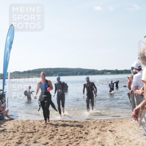 22.06.2025 - Viking Triathlon MichiJ http://msf.ph/oto/8090682 22.06.2025 10:37:56 Schwimmen 146, 179, 335, 396, 411, 433, 619 meine-sportfotos.de