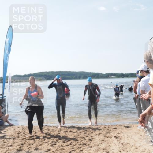 22.06.2025 - Viking Triathlon MichiJ http://msf.ph/oto/8090714 22.06.2025 10:37:57 Schwimmen 146, 179, 335, 396, 433, 619 meine-sportfotos.de