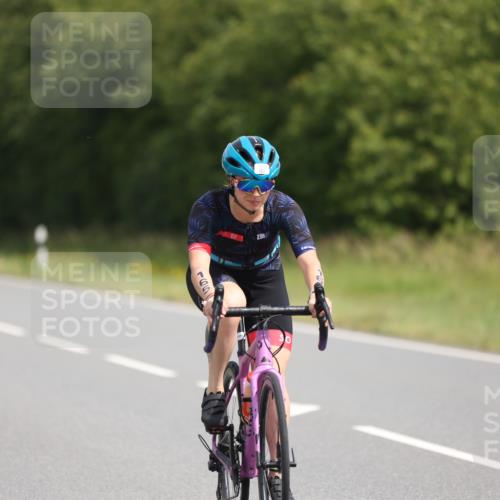 22.06.2025 - Viking Triathlon Yannick Fuchs http://msf.ph/oto/8090718 22.06.2025 11:51:47 Radfahren 152, 165, 251, 498, 614 meine-sportfotos.de