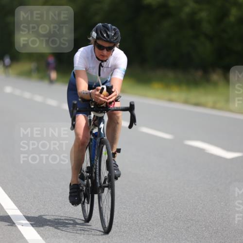 22.06.2025 - Viking Triathlon Yannick Fuchs http://msf.ph/oto/8090746 22.06.2025 11:51:49 Radfahren 165, 251, 498, 614 meine-sportfotos.de