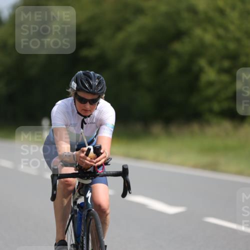 22.06.2025 - Viking Triathlon Yannick Fuchs http://msf.ph/oto/8090757 22.06.2025 11:51:49 Radfahren 165, 251, 498, 614 meine-sportfotos.de