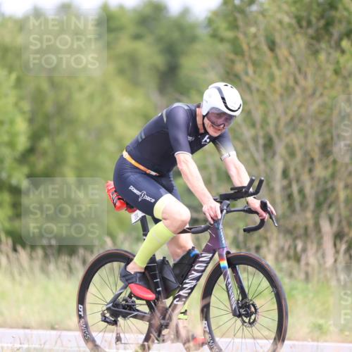 22.06.2025 - Viking Triathlon Yannick Fuchs http://msf.ph/oto/8090759 22.06.2025 13:25:36 Radfahren 121, 234, 362 meine-sportfotos.de