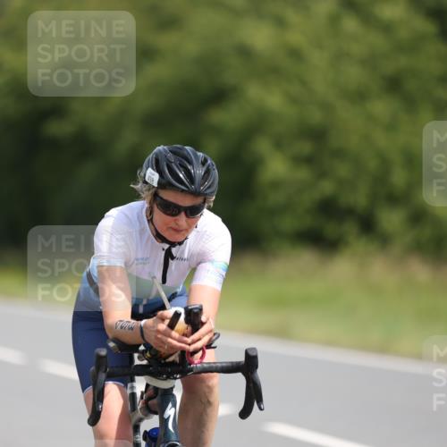 22.06.2025 - Viking Triathlon Yannick Fuchs http://msf.ph/oto/8090761 22.06.2025 11:51:49 Radfahren 165, 251, 498, 614 meine-sportfotos.de