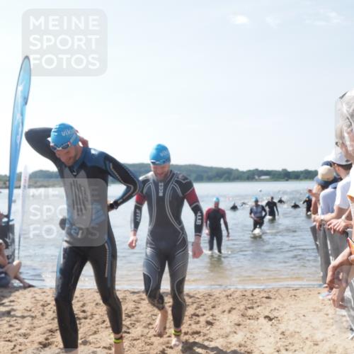 22.06.2025 - Viking Triathlon MichiJ http://msf.ph/oto/8090763 22.06.2025 10:37:59 Schwimmen 146, 179, 191, 335, 396 meine-sportfotos.de