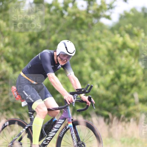 22.06.2025 - Viking Triathlon Yannick Fuchs http://msf.ph/oto/8090765 22.06.2025 13:25:36 Radfahren 121, 234, 362 meine-sportfotos.de