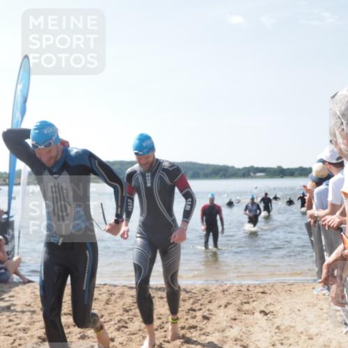 22.06.2025 - Viking Triathlon MichiJ http://msf.ph/oto/8090769 22.06.2025 10:37:59 Schwimmen 146, 179, 191, 335, 396 meine-sportfotos.de