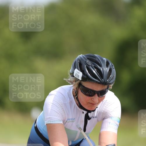 22.06.2025 - Viking Triathlon Yannick Fuchs http://msf.ph/oto/8090782 22.06.2025 11:51:50 Radfahren 165, 251, 498, 614 meine-sportfotos.de
