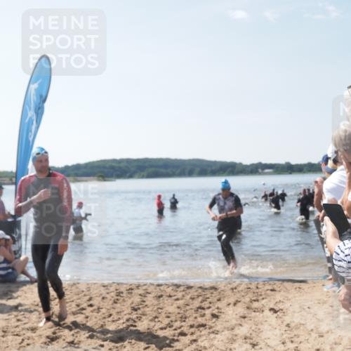 22.06.2025 - Viking Triathlon MichiJ http://msf.ph/oto/8090783 22.06.2025 10:38:07 Schwimmen 61, 72, 146, 179, 191 meine-sportfotos.de