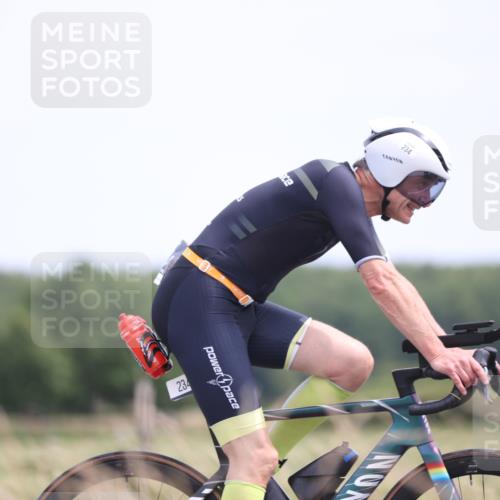 22.06.2025 - Viking Triathlon Yannick Fuchs http://msf.ph/oto/8090785 22.06.2025 13:25:37 Radfahren 121, 234, 362 meine-sportfotos.de