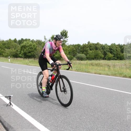 22.06.2025 - Viking Triathlon Yannick Fuchs http://msf.ph/oto/8090788 22.06.2025 13:28:07 Radfahren 405 meine-sportfotos.de