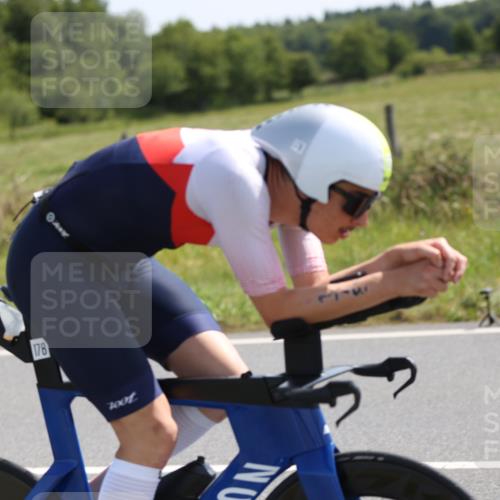 22.06.2025 - Viking Triathlon Yannick Fuchs http://msf.ph/oto/8090797 22.06.2025 11:08:07 Radfahren 65, 115, 178, 244, 283 meine-sportfotos.de
