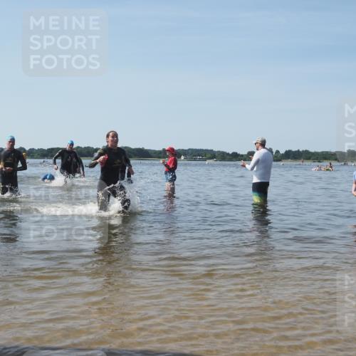 22.06.2025 - Viking Triathlon KatJ http://msf.ph/oto/8090801 22.06.2025 10:27:01 Schwimmen 52, 81, 145, 288, 623, 661 meine-sportfotos.de