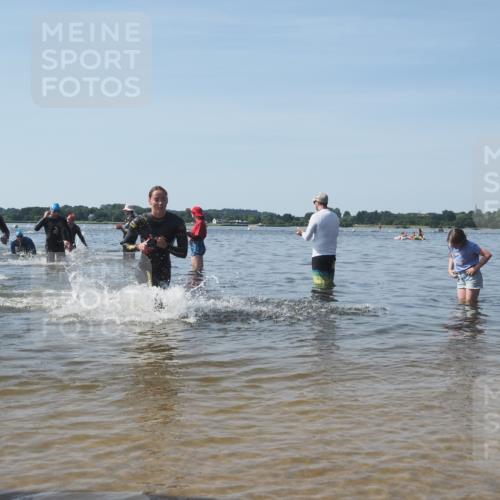 22.06.2025 - Viking Triathlon KatJ http://msf.ph/oto/8090816 22.06.2025 10:27:02 Schwimmen 52, 81, 145, 288, 623, 661 meine-sportfotos.de