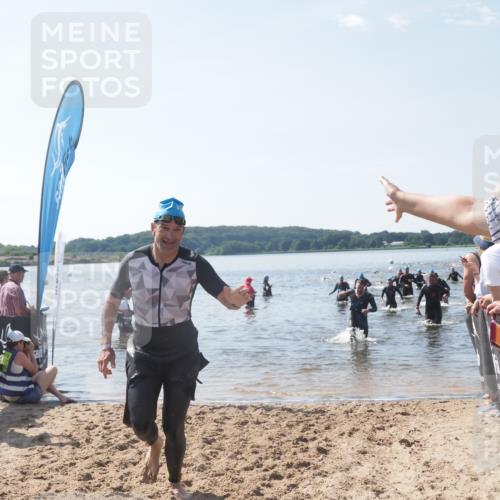 22.06.2025 - Viking Triathlon MichiJ http://msf.ph/oto/8090848 22.06.2025 10:38:09 Schwimmen 61, 72, 89, 146, 179, 191, 209 meine-sportfotos.de