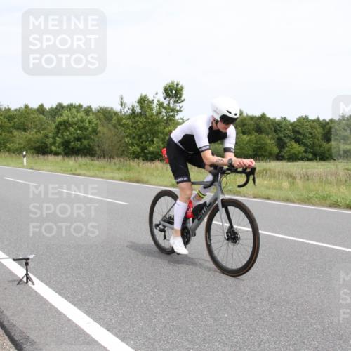22.06.2025 - Viking Triathlon Yannick Fuchs http://msf.ph/oto/8090849 22.06.2025 13:28:19 Radfahren 97, 425 meine-sportfotos.de