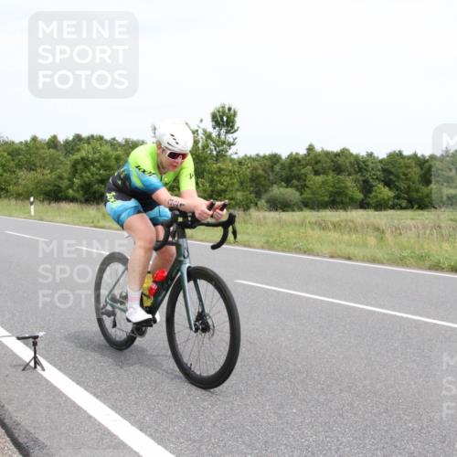 22.06.2025 - Viking Triathlon Yannick Fuchs http://msf.ph/oto/8090860 22.06.2025 13:28:32 Radfahren 26, 240, 321, 640 meine-sportfotos.de